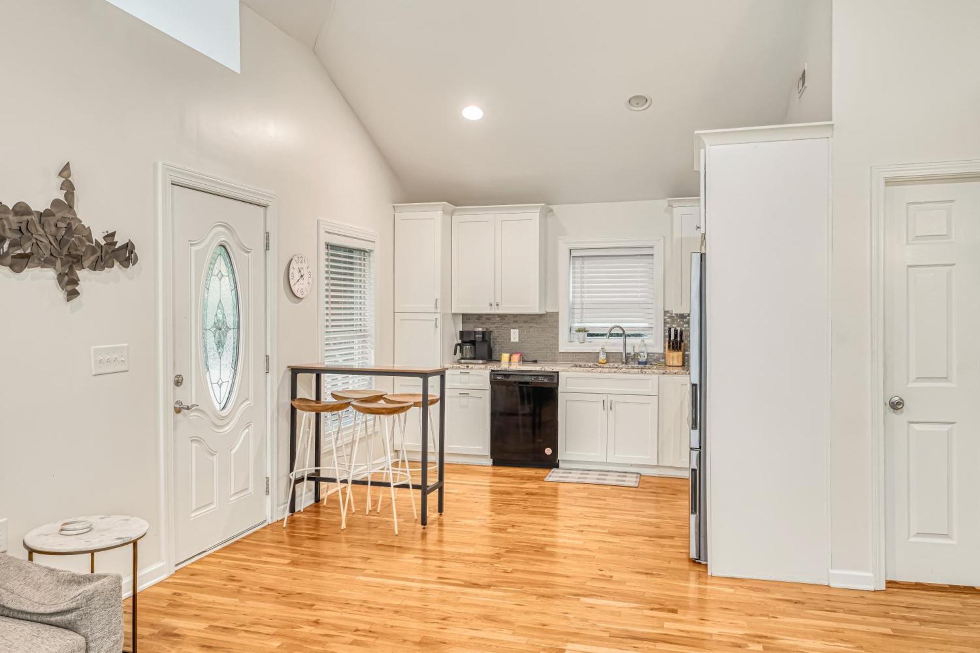 Charming 2Br Bungalow 4 Minutes To Duke University Durham Bagian luar foto