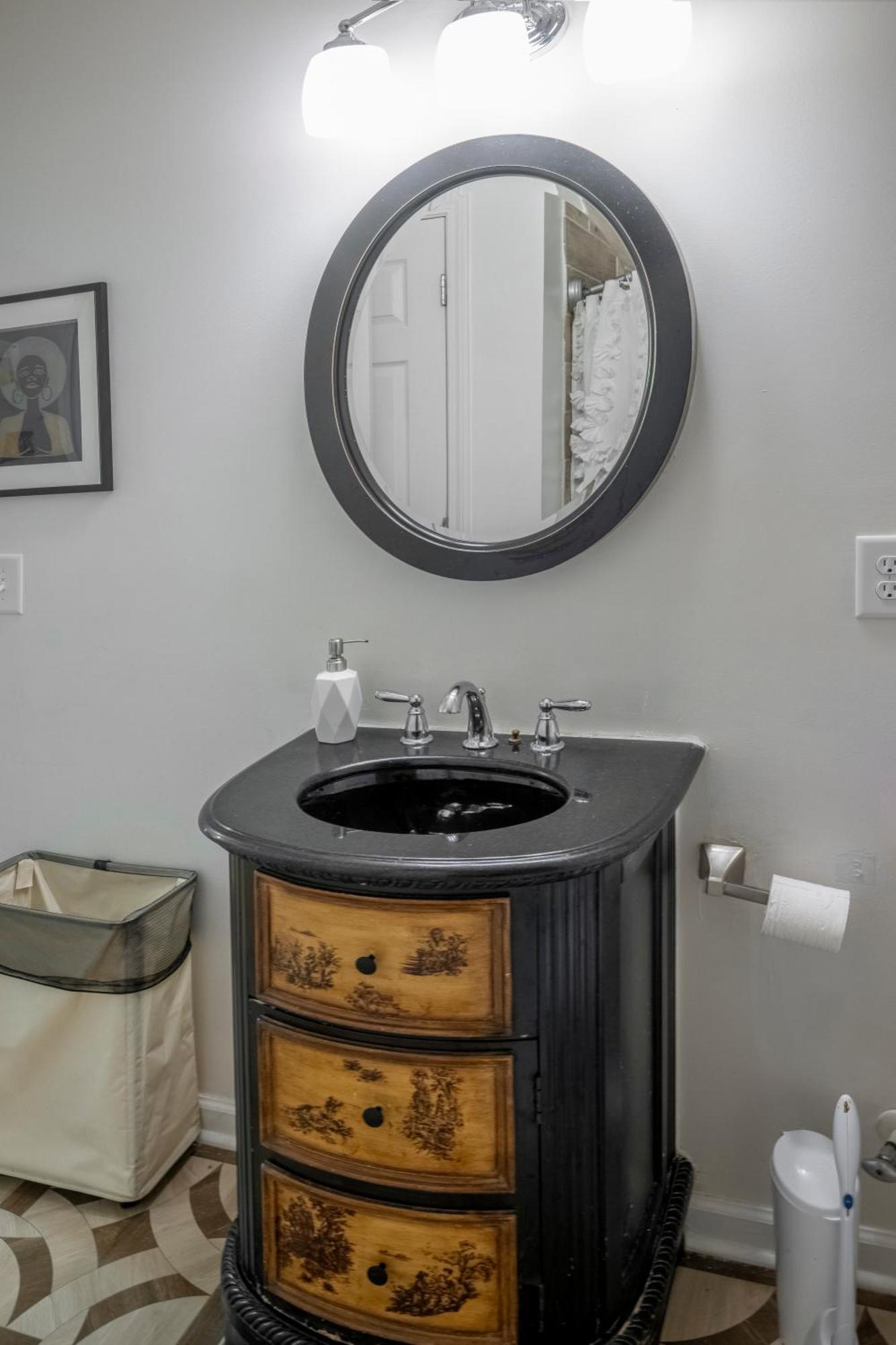 Charming 2Br Bungalow 4 Minutes To Duke University Durham Bagian luar foto