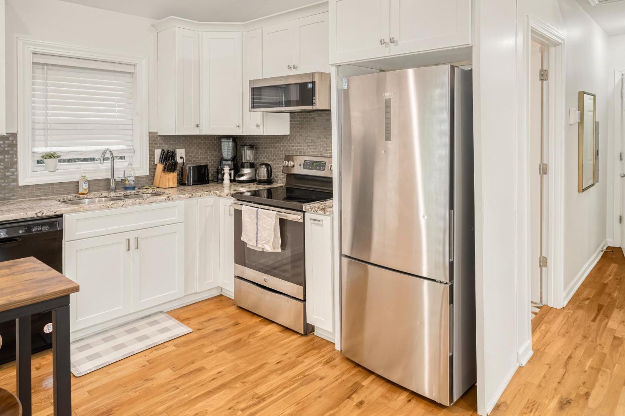 Charming 2Br Bungalow 4 Minutes To Duke University Durham Bagian luar foto