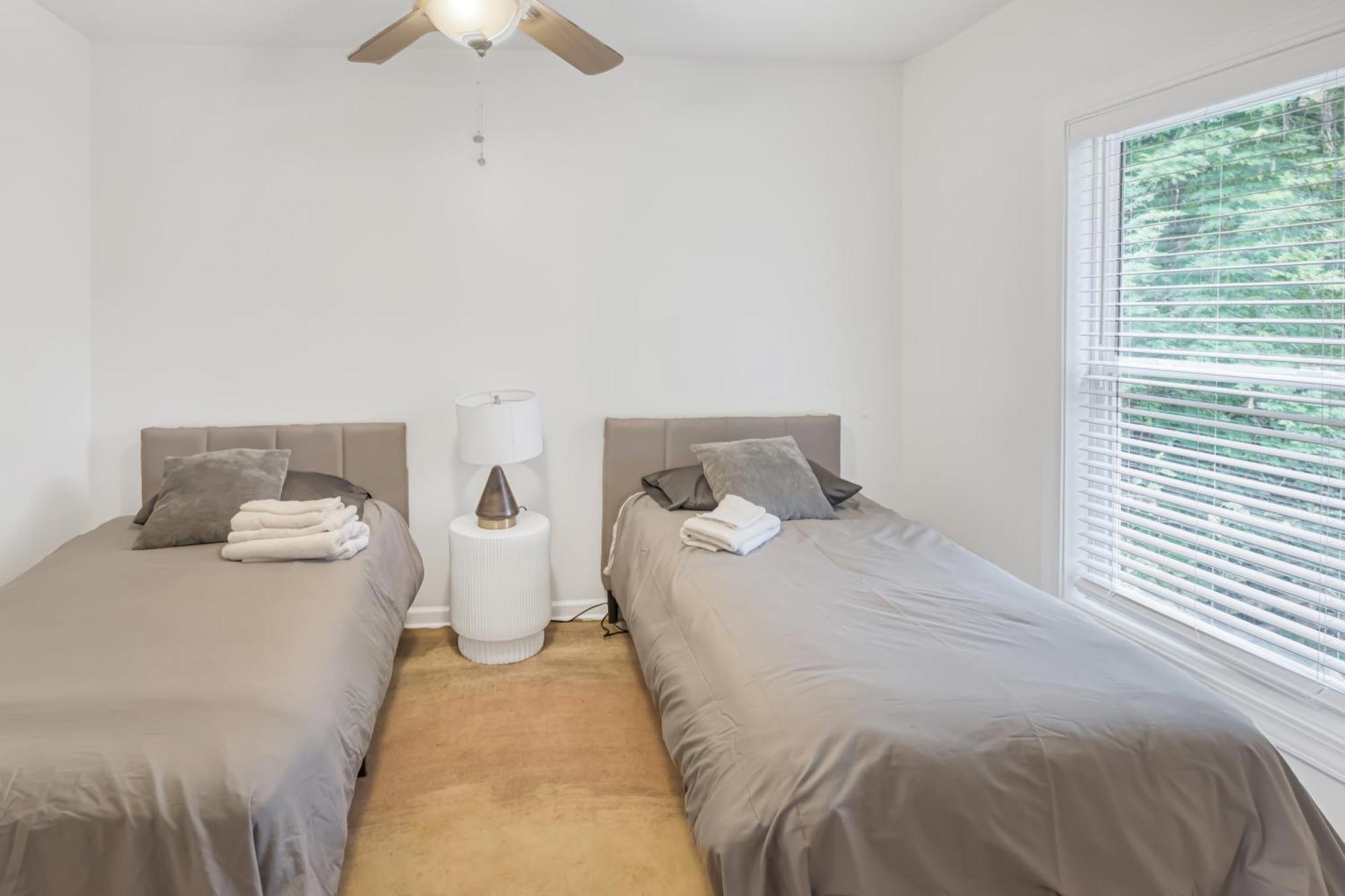 Charming 2Br Bungalow 4 Minutes To Duke University Durham Bagian luar foto